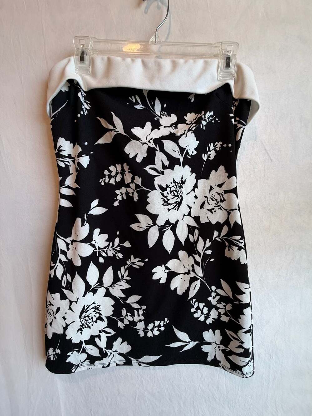 Klesis Black and White Floral Strapless Mini Dress, Size Large